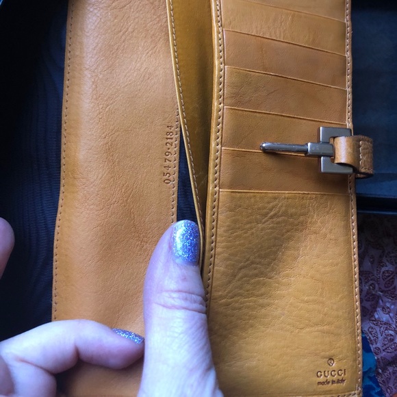 Vintage Gucci Genuine Leather Wallet - Picture 5 of 5
